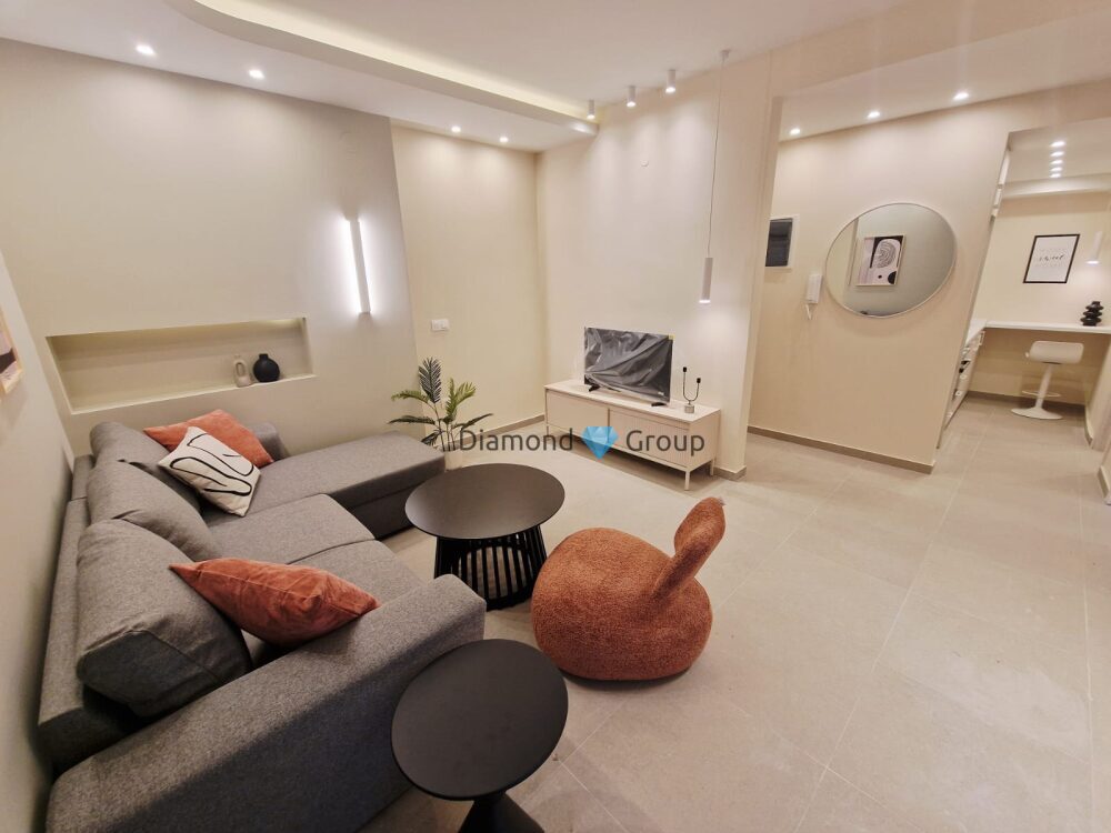 (for sale) Residential Apartment || Thessaloniki Center / Vardaris - Lahanokipi - 42.0sq.m, 1 B/R,105.000€