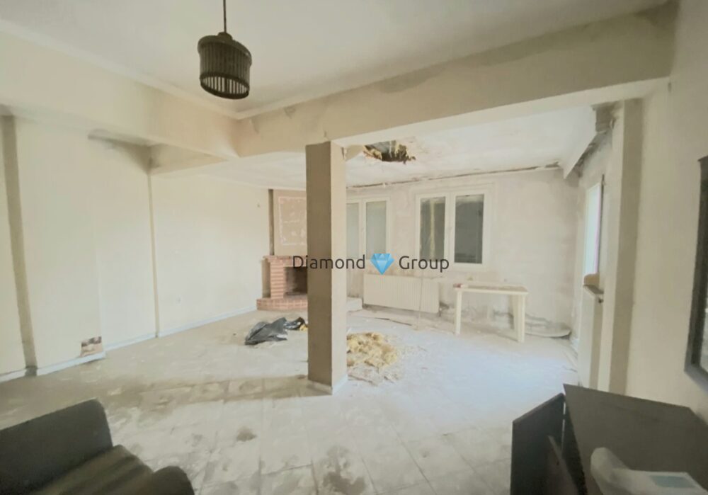 (for sale) Residential Apartment || Thessaloniki Center / Vardaris - Lahanokipi - 78.0sq.m, 1 B/R,75.000€