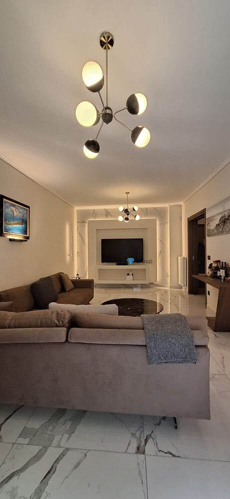 (for sale) Residential Apartment || Thessaloniki Center / Analipsi - Mpotsari - Nea Paralia - 140.0sq.m, 3 B/R,560.000€