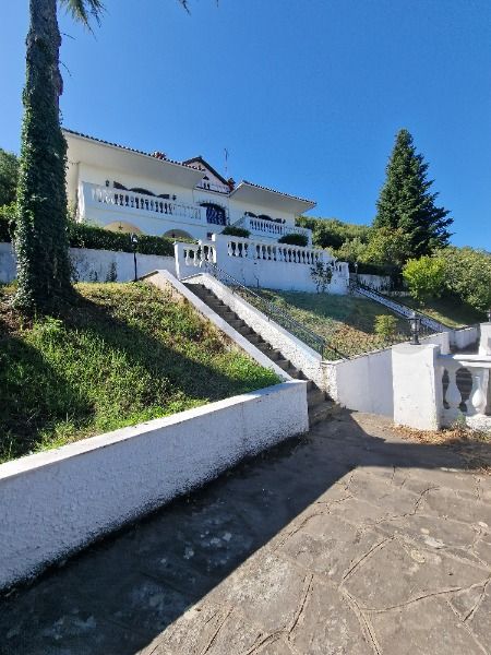 (for sale) Residential Villa || Thessaloniki Suburbs / Hortiatis - 380.0sq.m, 6 B/R,350.000€
