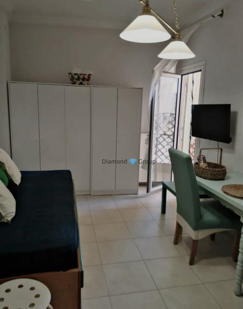 (for sale) Residential Apartment || Thessaloniki Center / Vardaris - Lahanokipi - 50.0sq.m, 1 B/R,130.000€