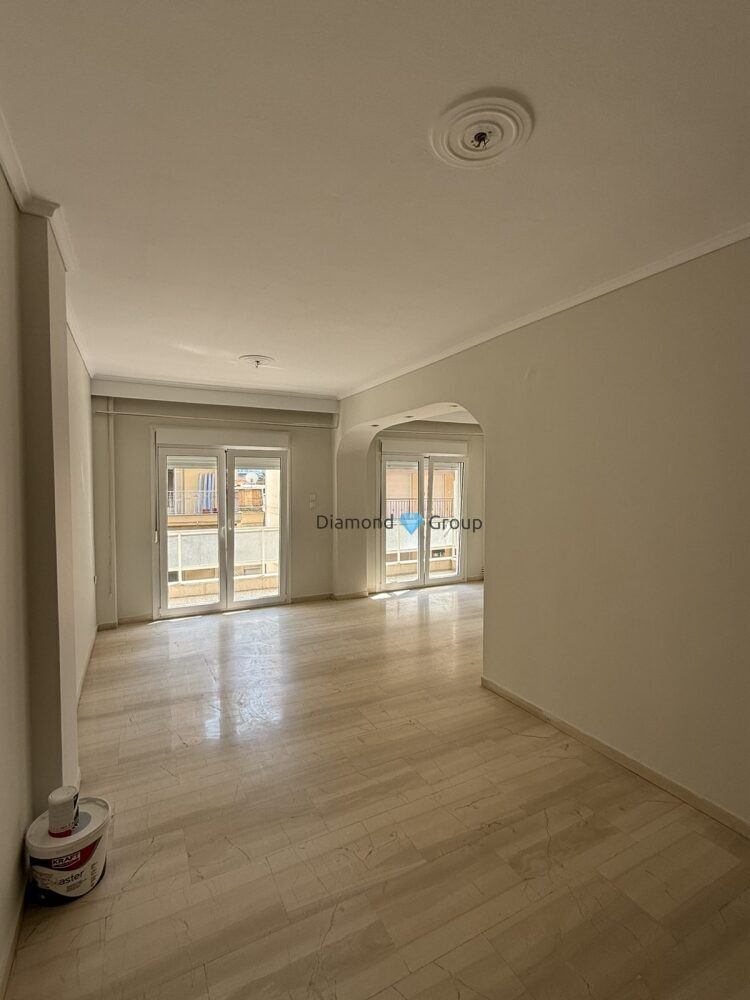 (for rent) Residential Apartment || Thessaloniki Center / Analipsi - Mpotsari - Nea Paralia - 95.0sq.m, 2 B/R,800€