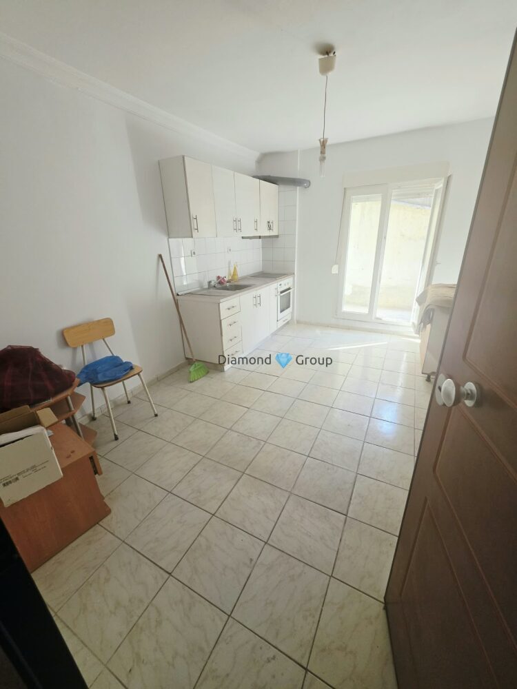 (for sale) Residential Studio || Thessaloniki Suburbs / Ampelokipoi - 40.0sq.m, 1 B/R,40.000€