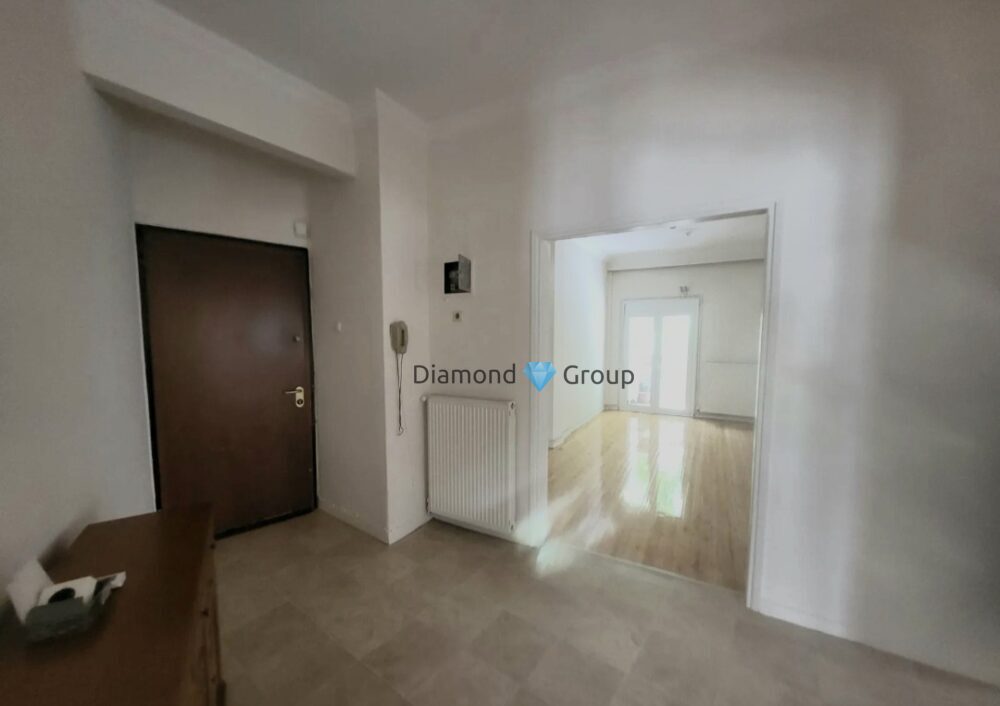 (for rent) Residential Apartment || Thessaloniki Center / Analipsi - Mpotsari - Nea Paralia - 107.0sq.m, 3 B/R,700€